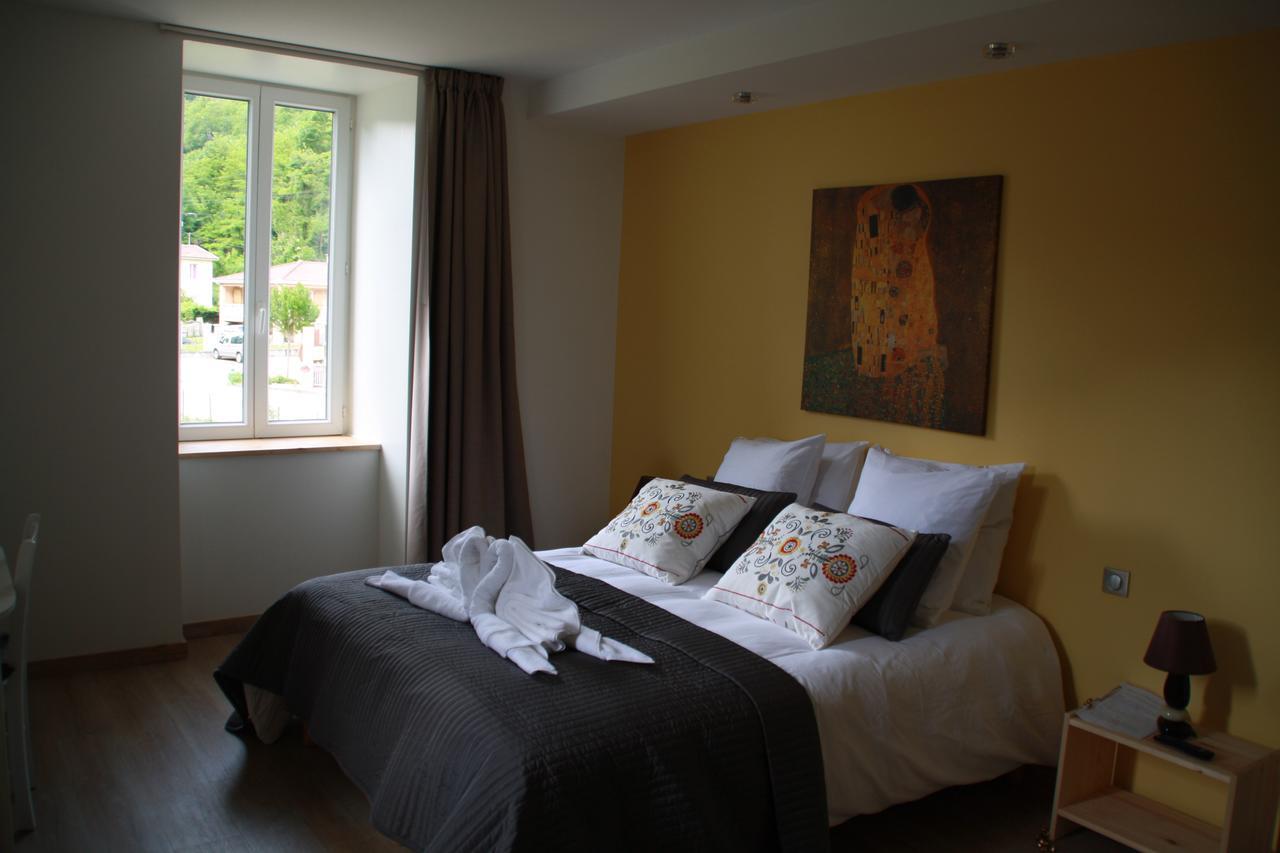 La Petite Auberge De Niaux ภายนอก รูปภาพ